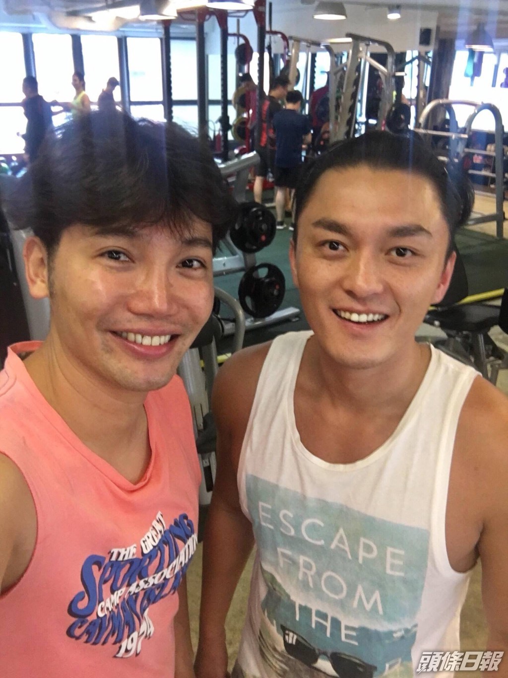 黃建東與楊明因做運動、跑步而相熟。